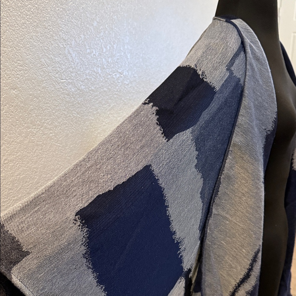 Draped Navy Patterned Open-Front Cape - Picture 6 of 7
